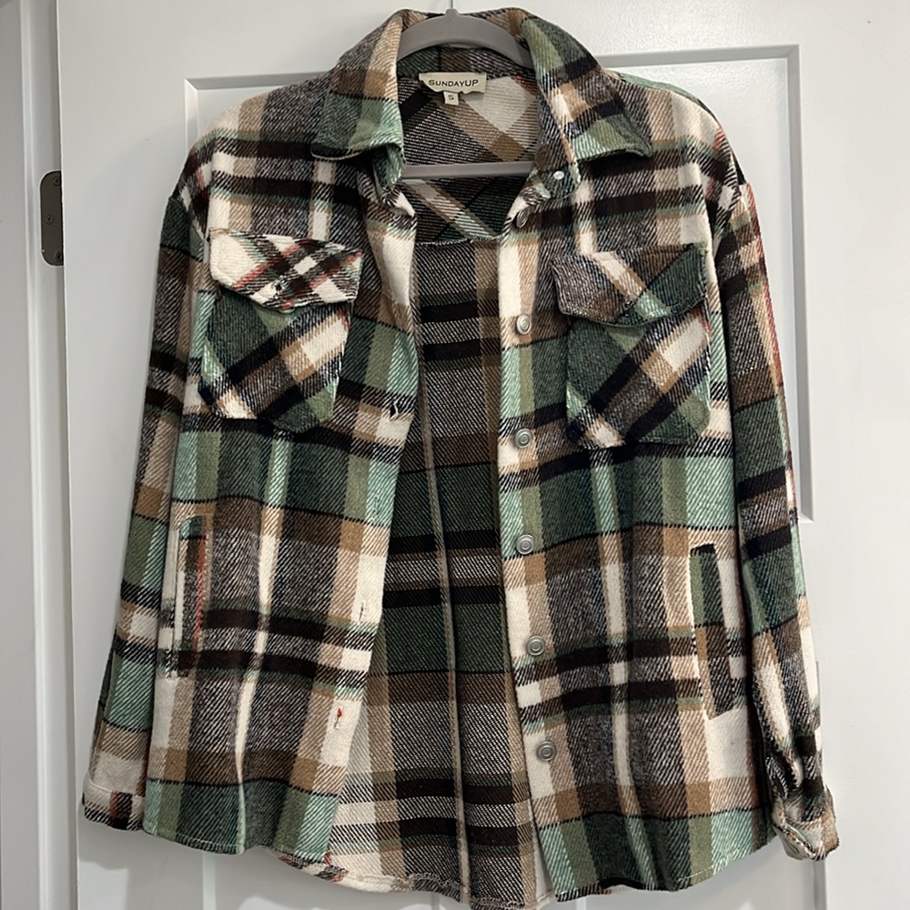 Plaid shacket - Picture 9 of 9